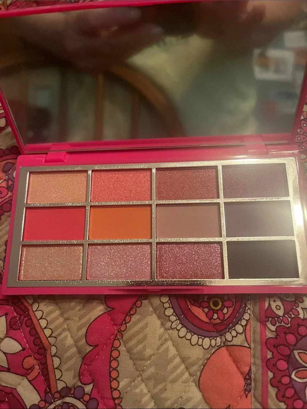 Illuminati Women Makeup Eyeshadow Palette - Hot Pink